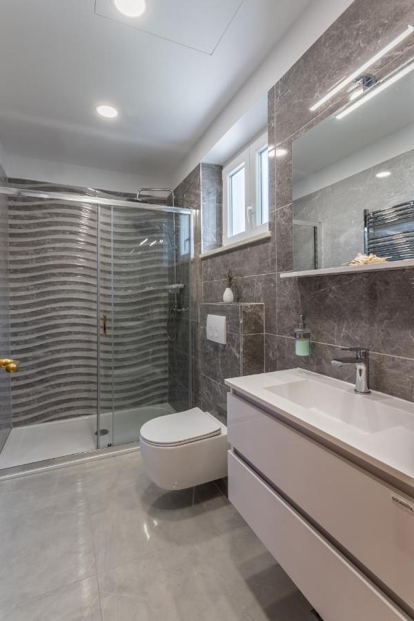 Garden Apartment Dina With Free Parking سبليت المظهر الخارجي الصورة