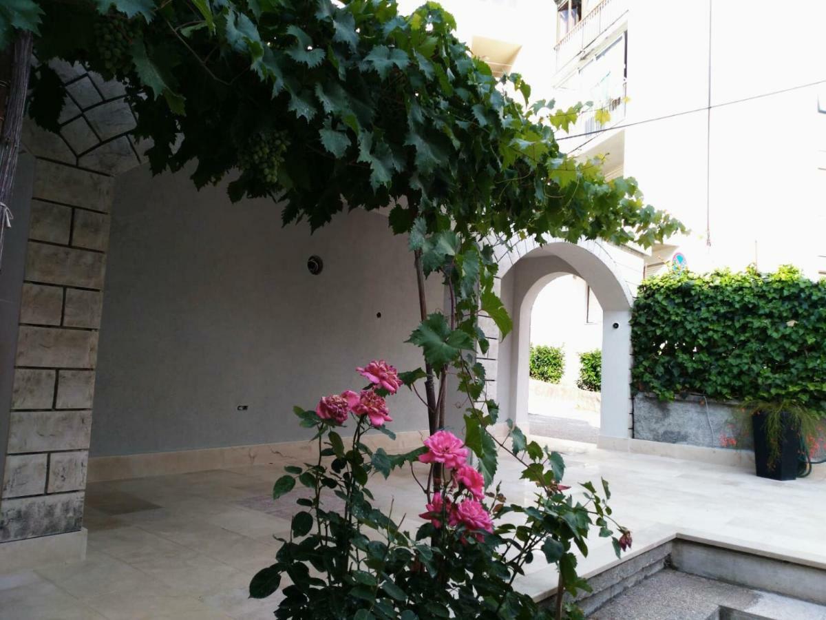 Garden Apartment Dina With Free Parking سبليت المظهر الخارجي الصورة